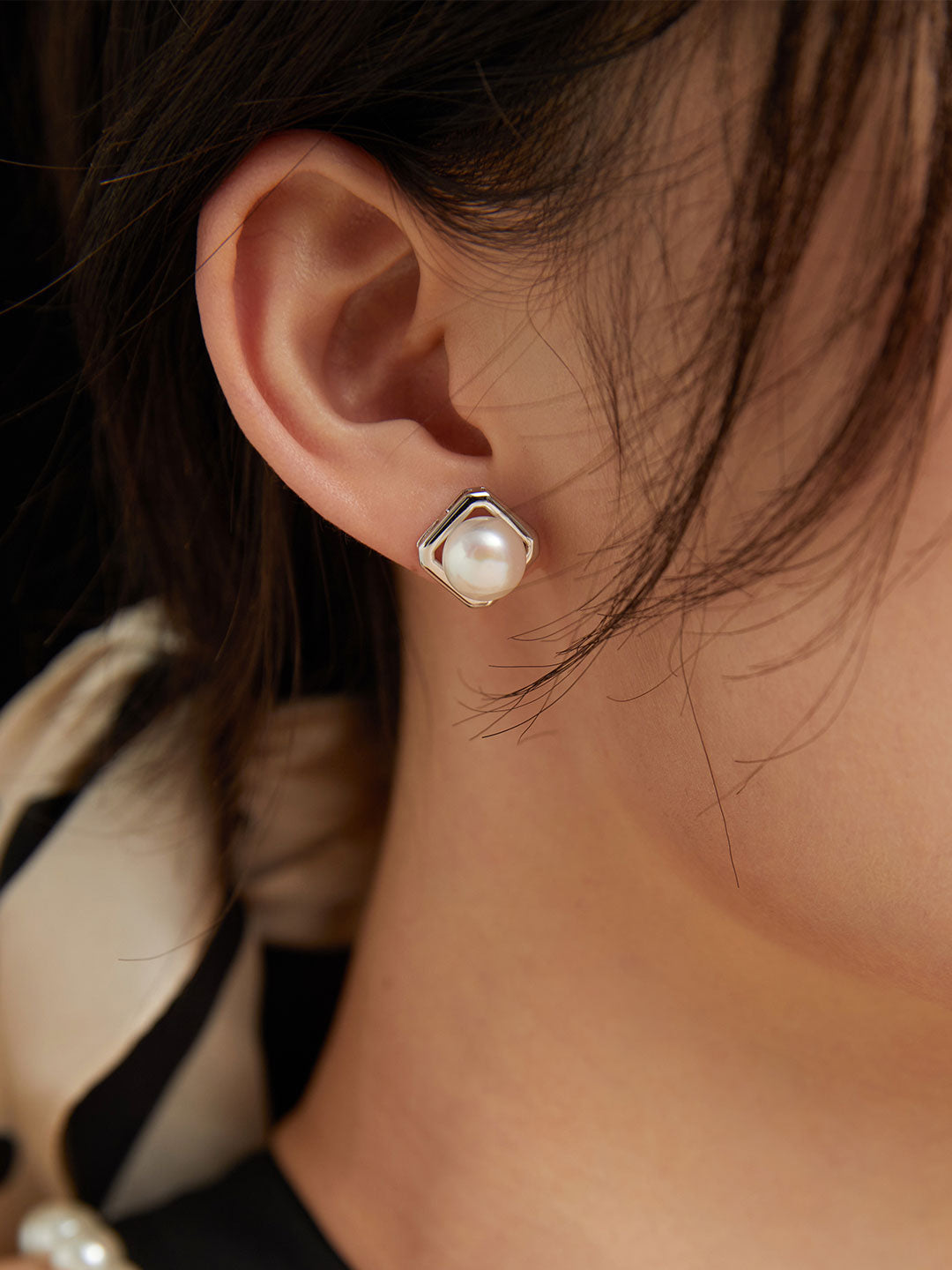 Luxe Frame Pearl Studs