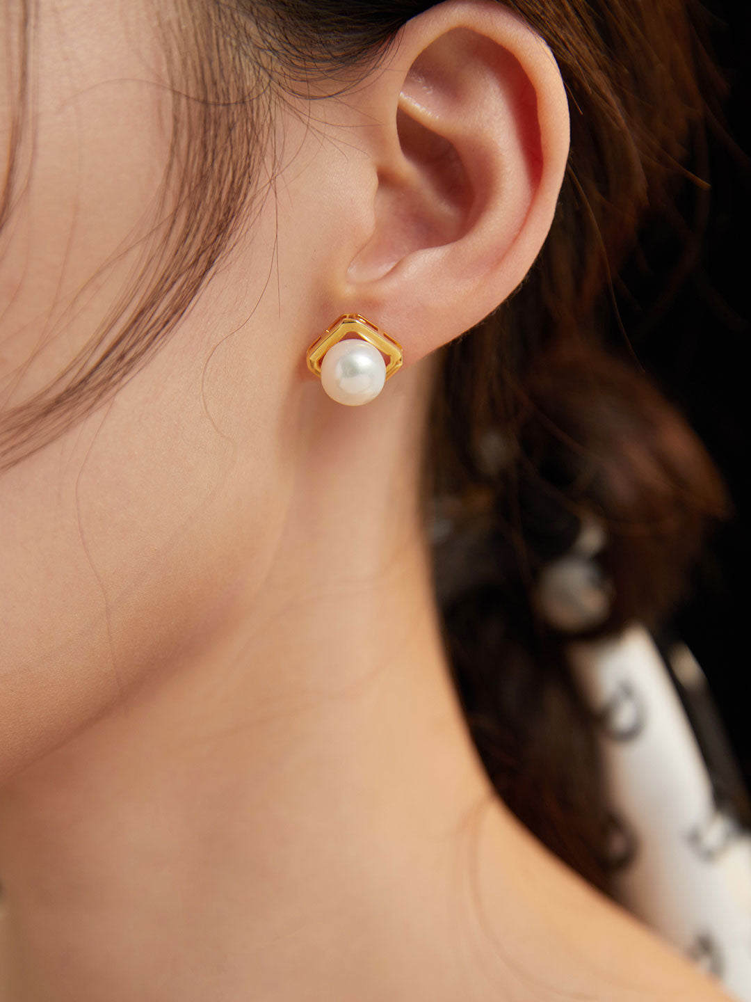 Luxe Frame Pearl Studs